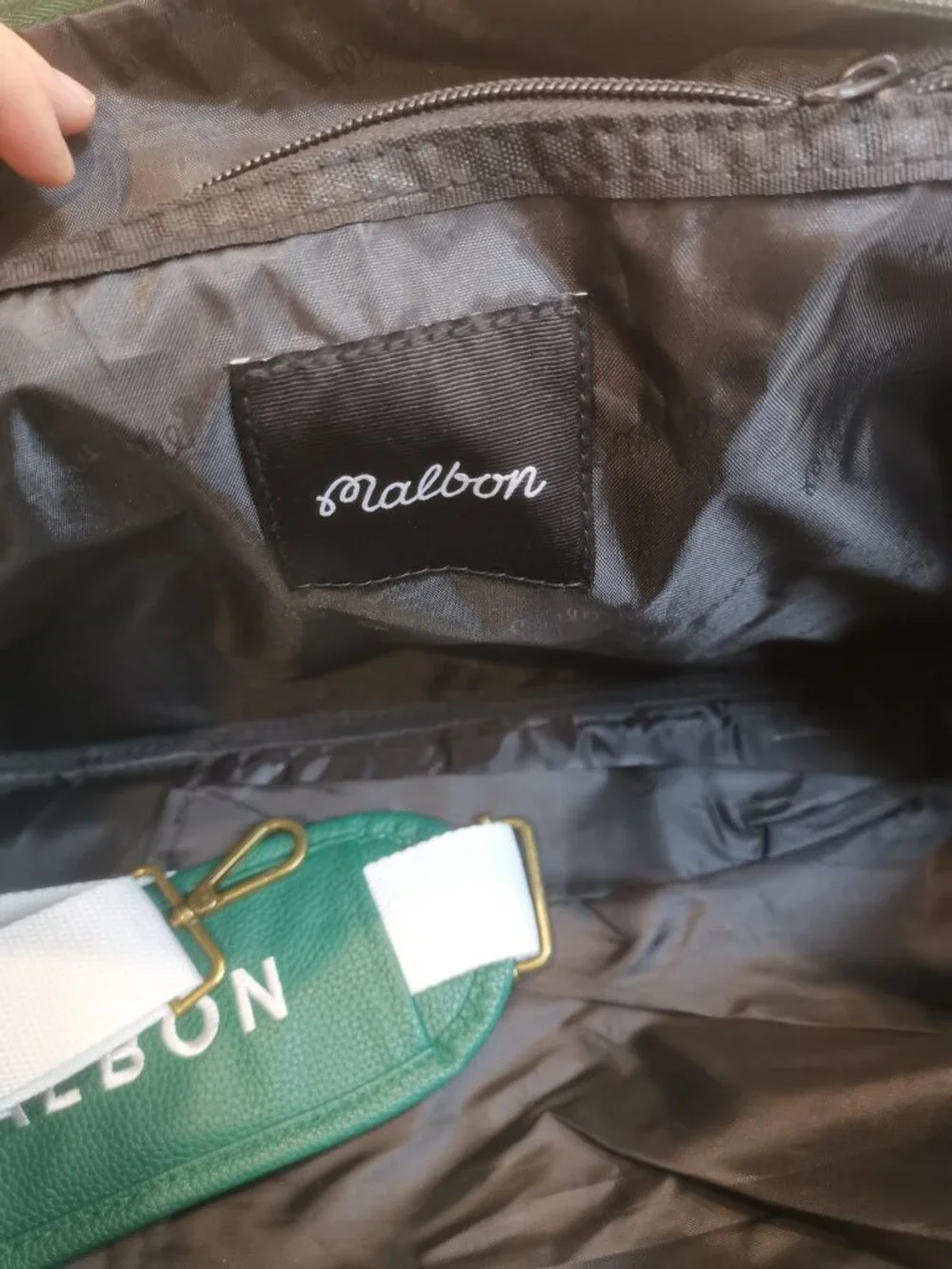 Malbon Lightweight and Durable Golf Travel Bag Waterproof Stylish
